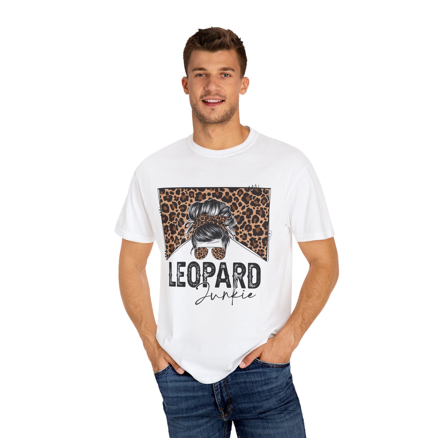 Leopard Junkie T-Shirt, Trendy Animal Print Tee for Fashion Lovers, Great for Casual Outings, Gift for Friends, Wild Style
