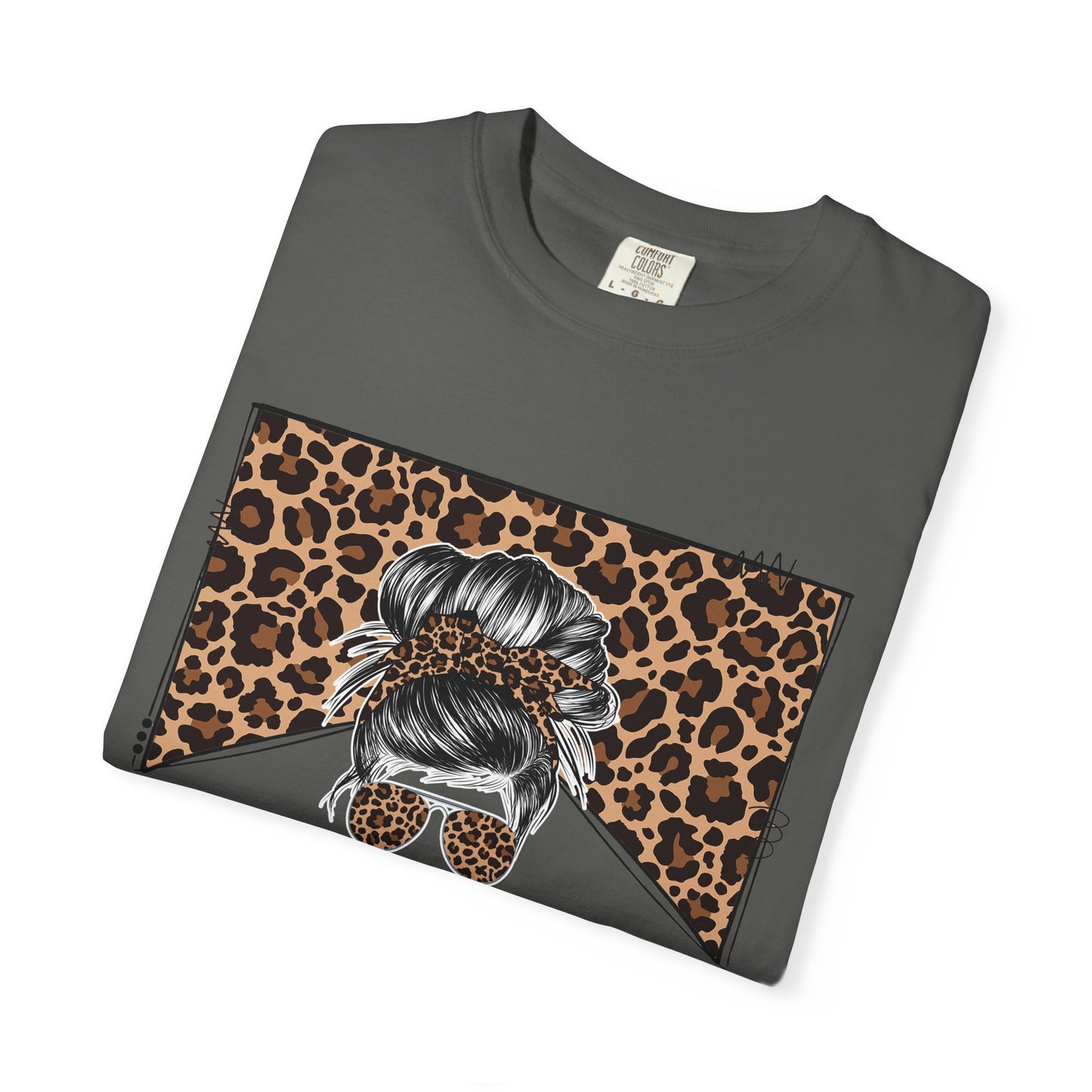 Leopard Junkie T-Shirt, Trendy Animal Print Tee for Fashion Lovers, Great for Casual Outings, Gift for Friends, Wild Style