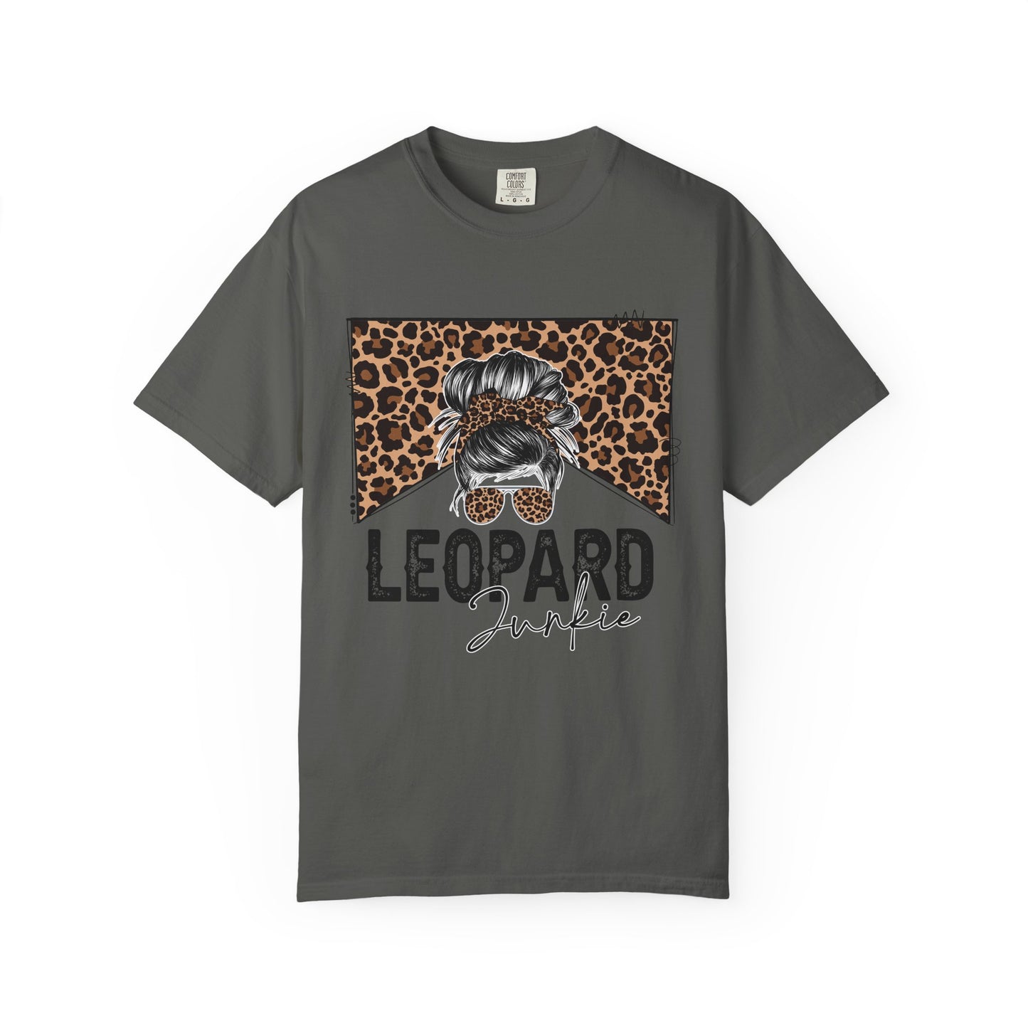 Leopard Junkie T-Shirt, Trendy Animal Print Tee for Fashion Lovers, Great for Casual Outings, Gift for Friends, Wild Style