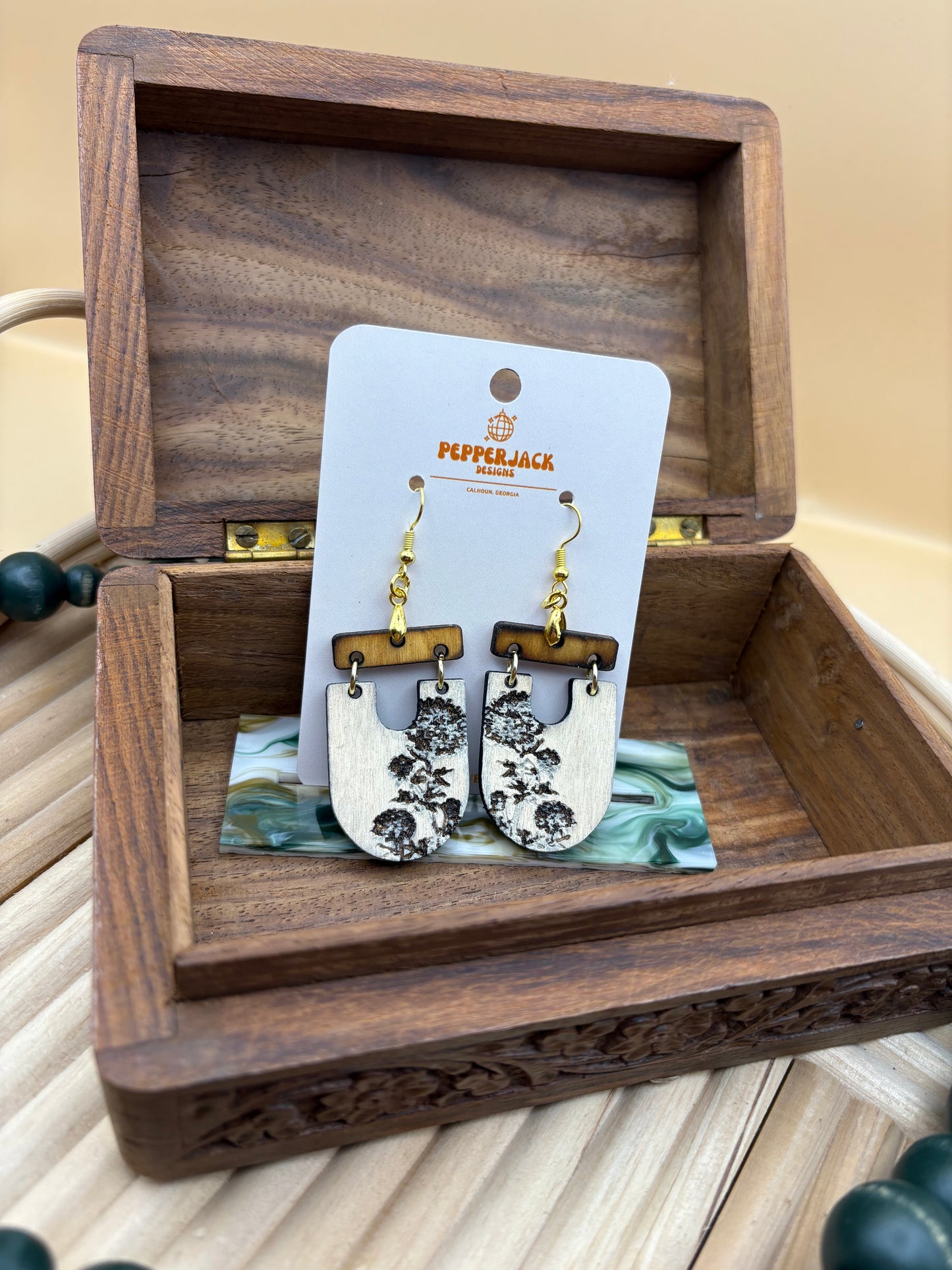 Upside Down Arch Floral Earrings - White