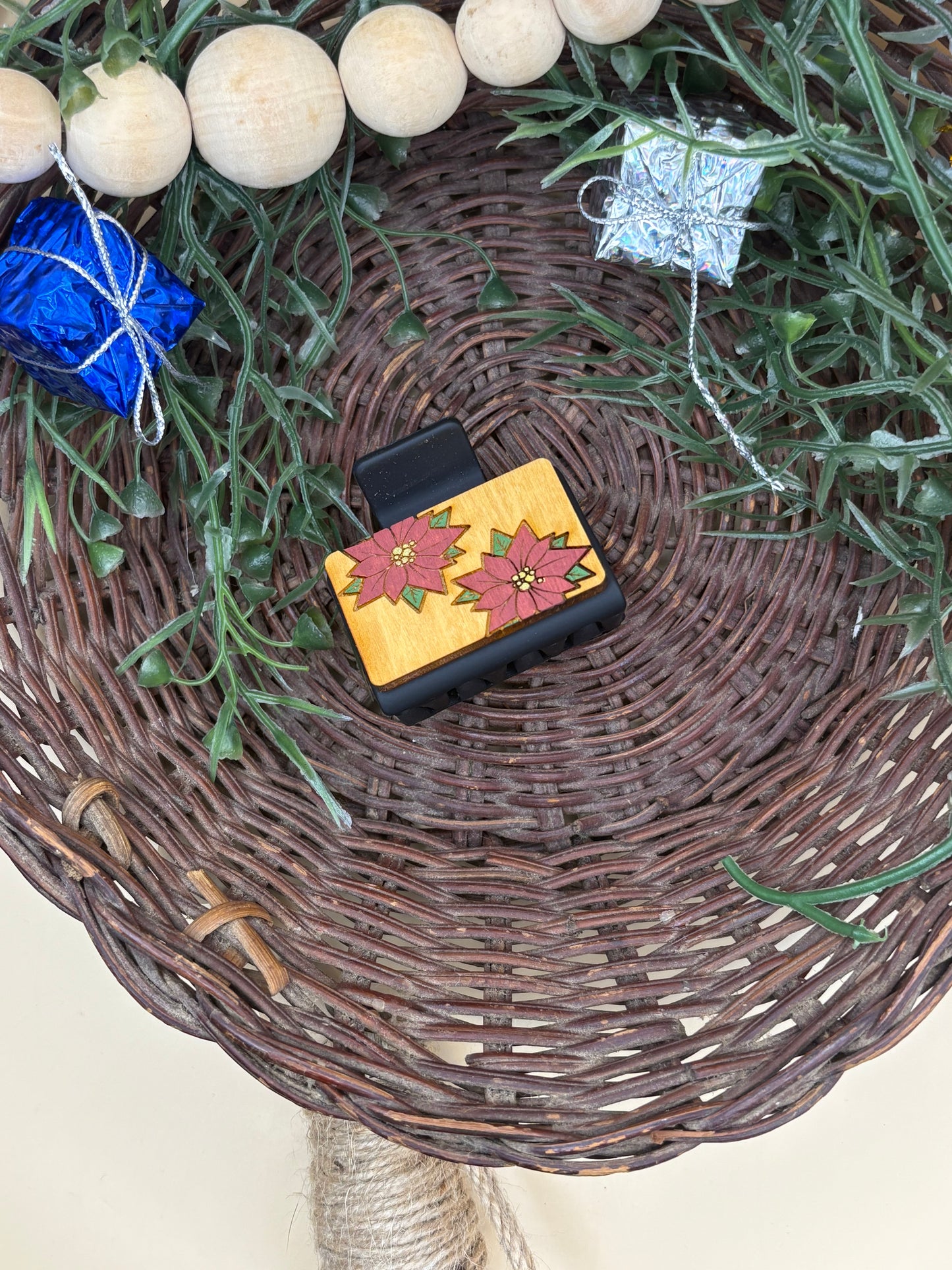 Poinsettia Hair/Claw Clip