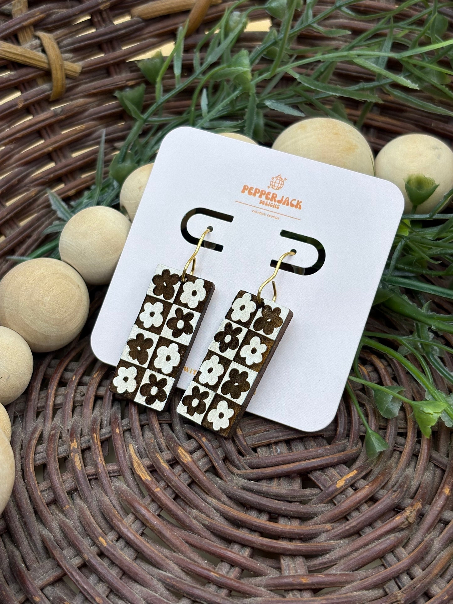 Checkered Daisy Bar Earrings
