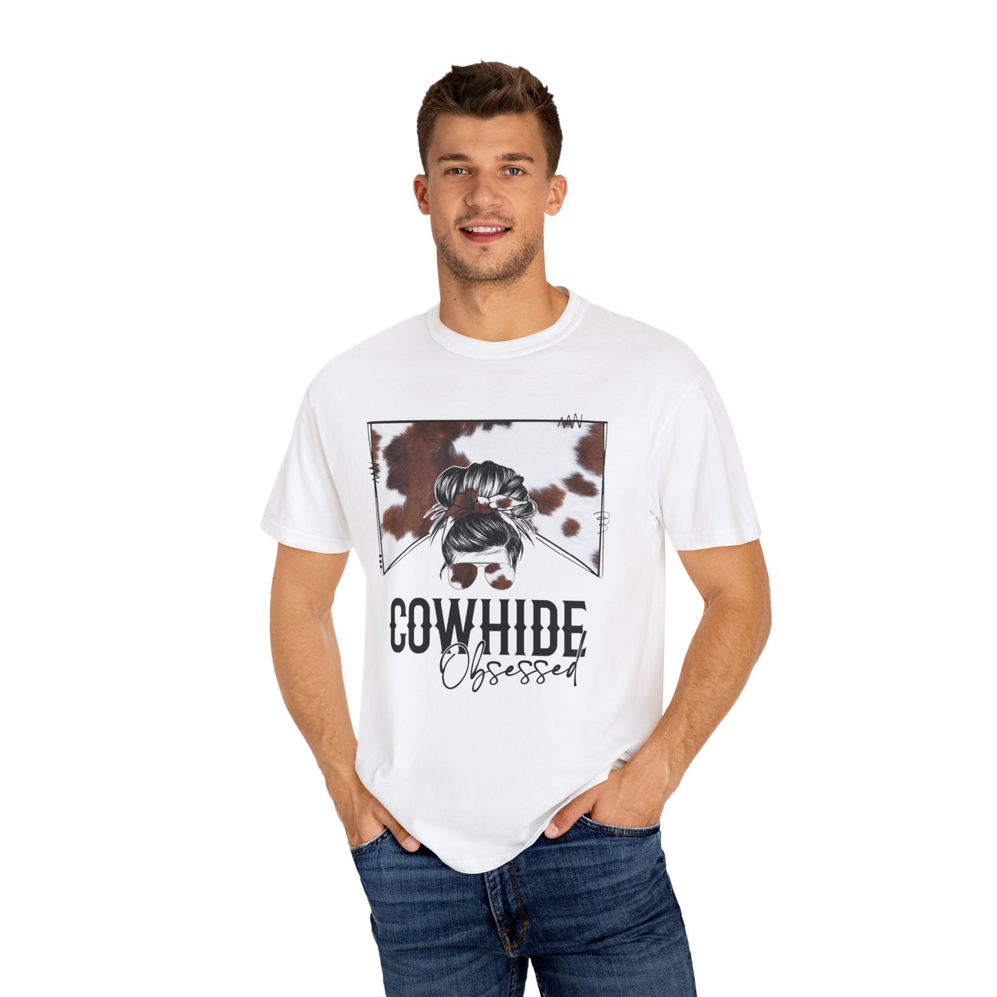 Cowhide Obsessed T-Shirt, Stylish Graphic Tee for Animal Lovers, Perfect for Casual Wear, Gift for Cow Enthusiasts, Trendy Fashion Statement