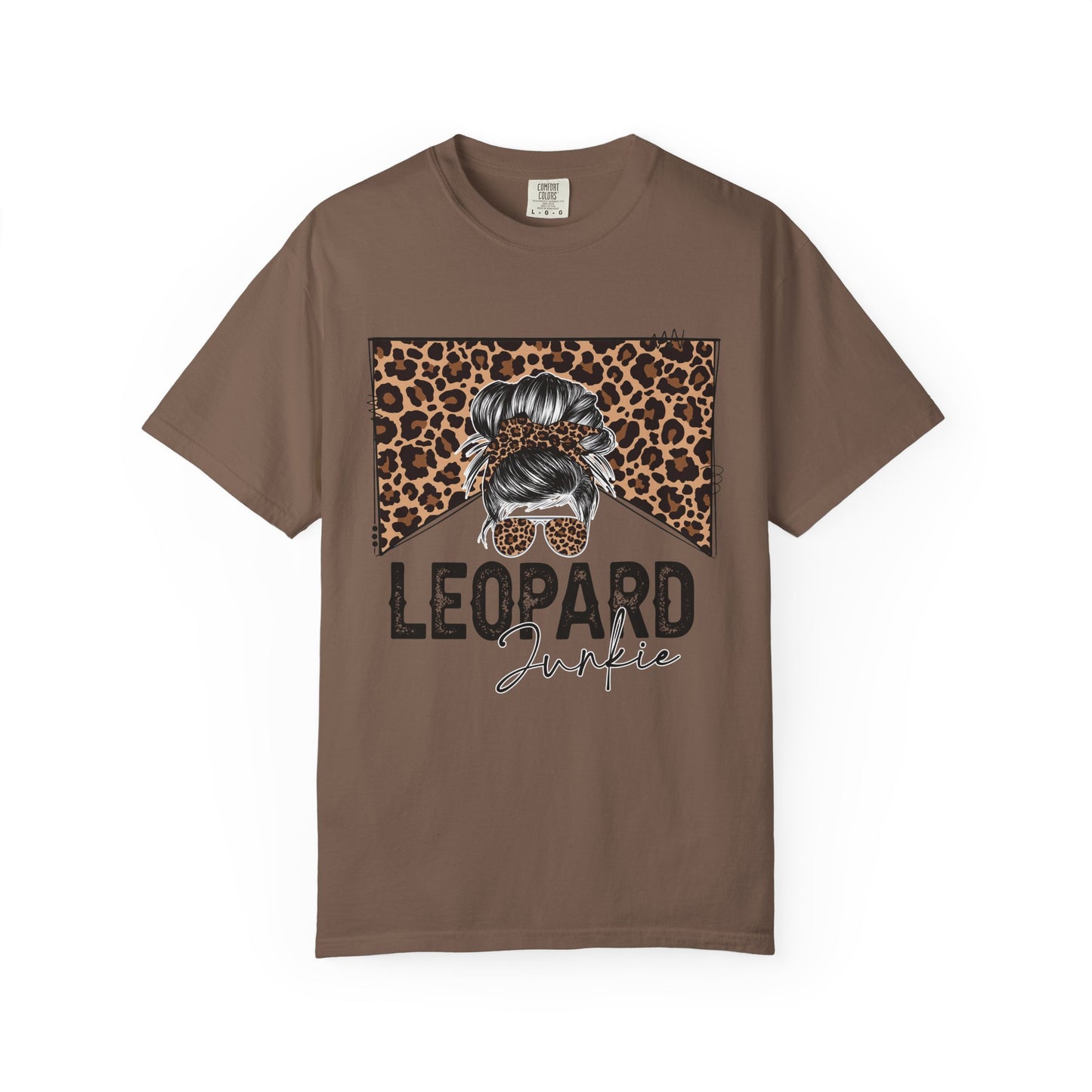 Leopard Junkie T-Shirt, Trendy Animal Print Tee for Fashion Lovers, Great for Casual Outings, Gift for Friends, Wild Style