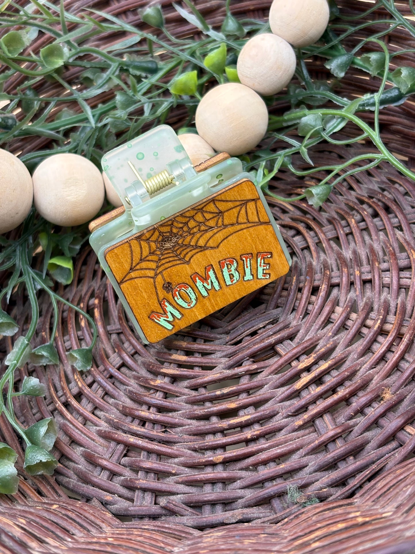 Mombie Hair/Claw Clips