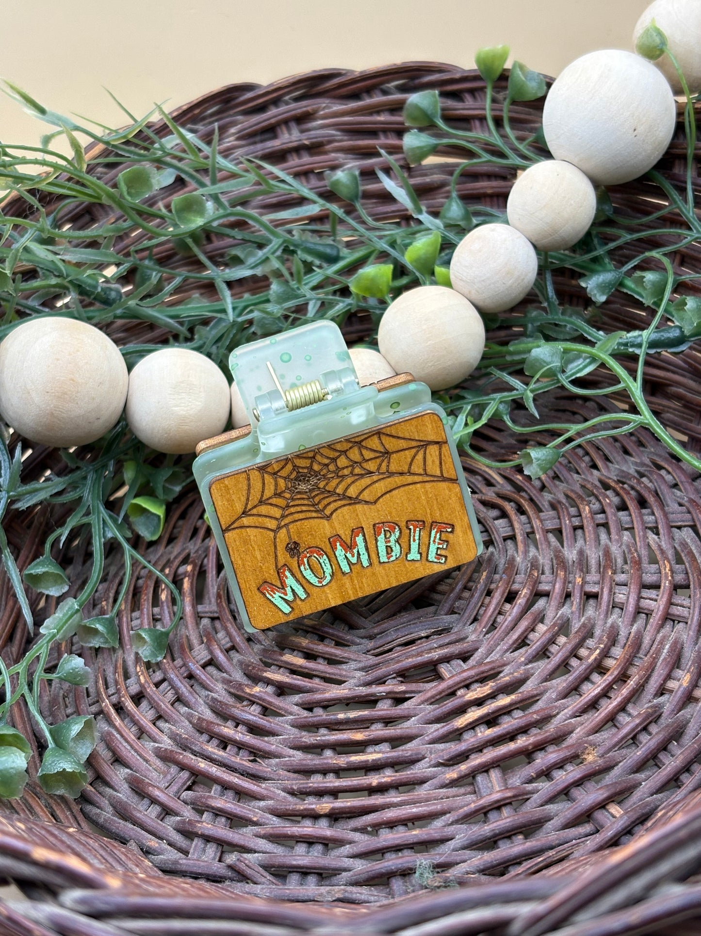 Mombie Hair/Claw Clips