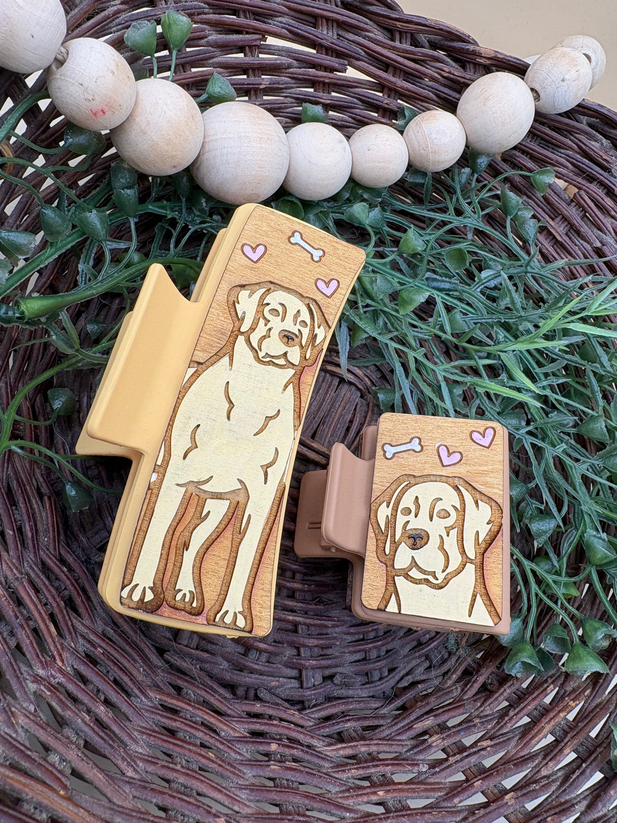 Yellow Lab Claw Clip