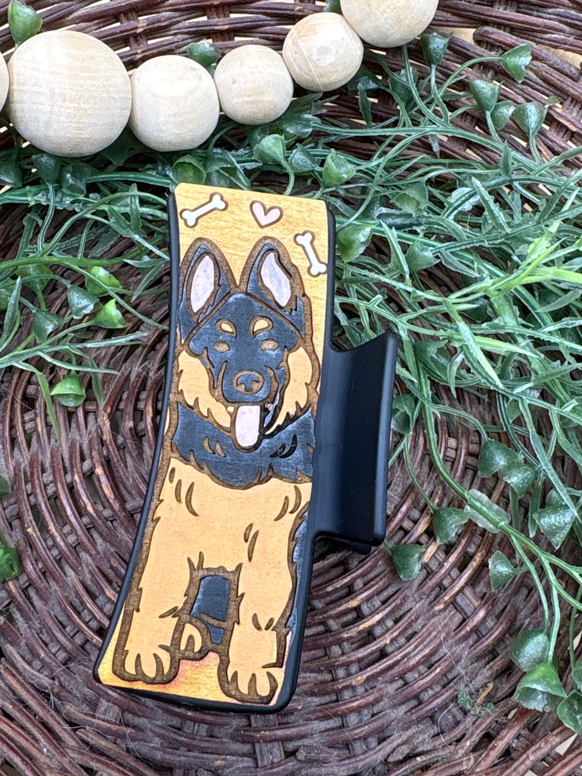 German Shepherd Claw Clip