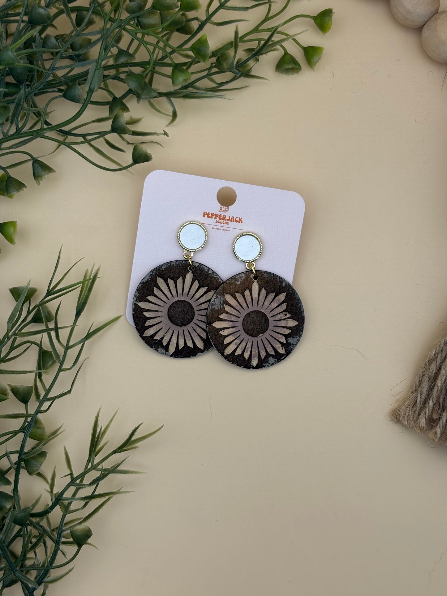 Star Circle Reverse Engraved Earrings