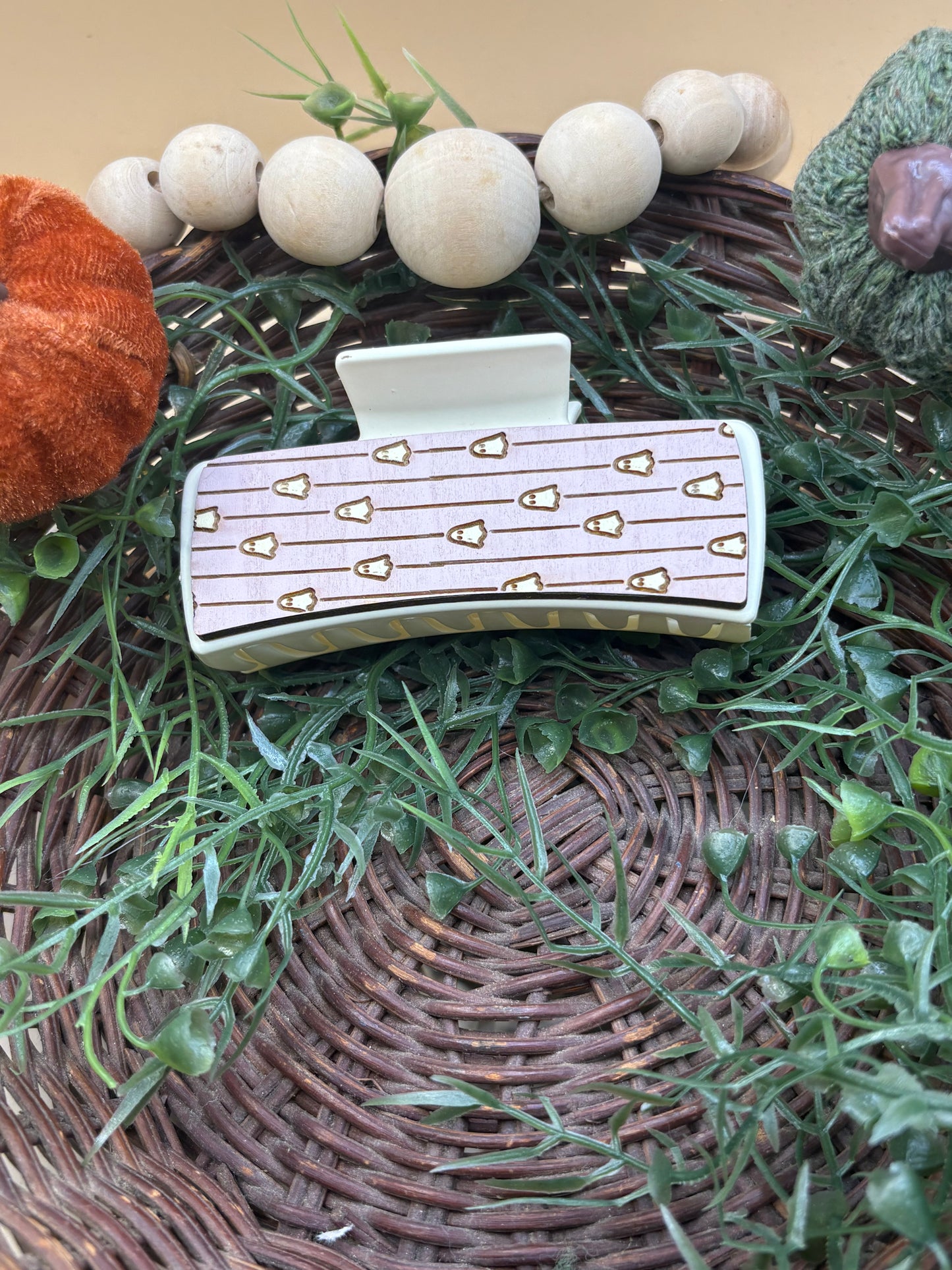 Cute Ghost Striped Claw Clip