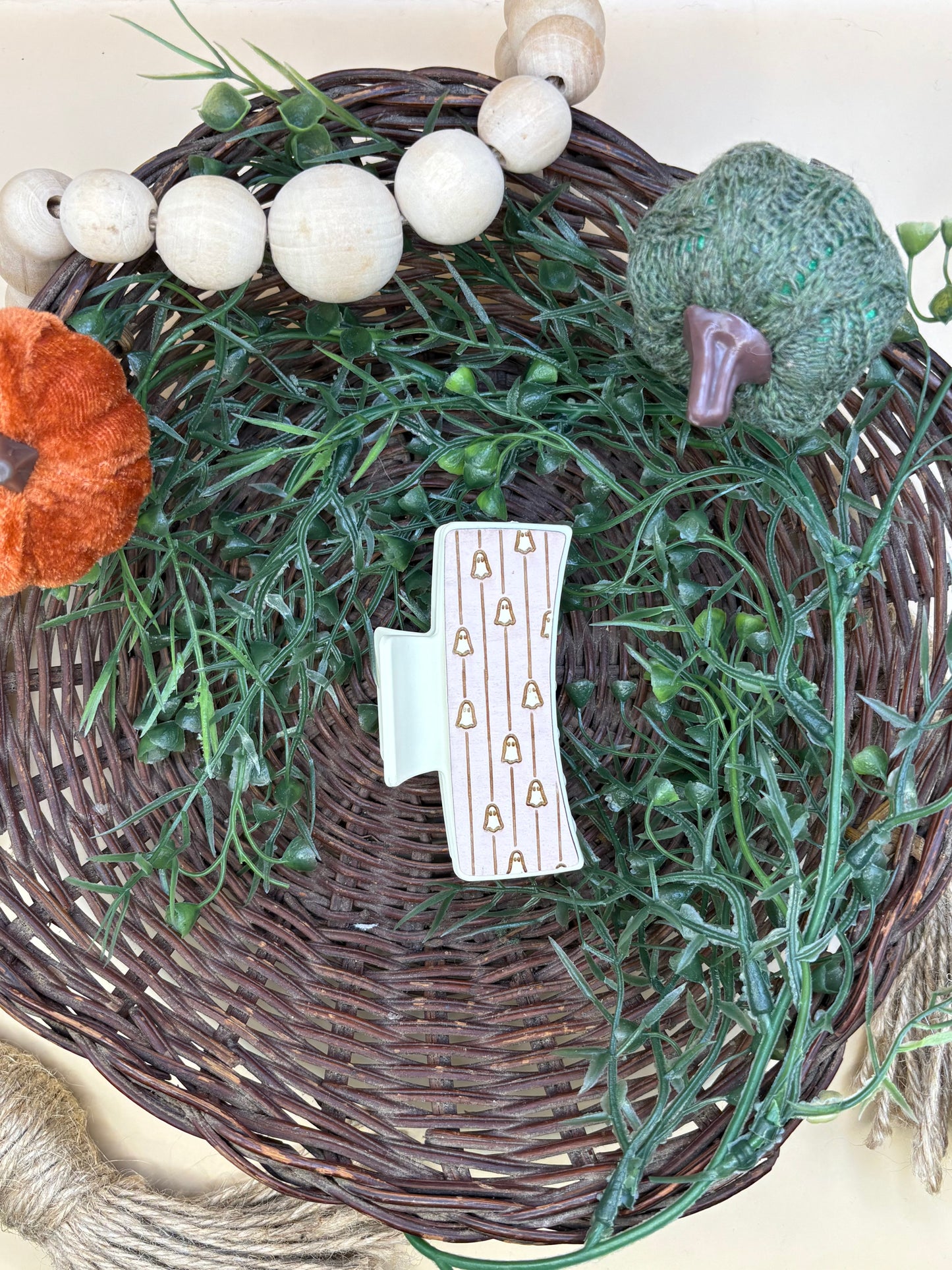 Cute Ghost Striped Small Claw Clip