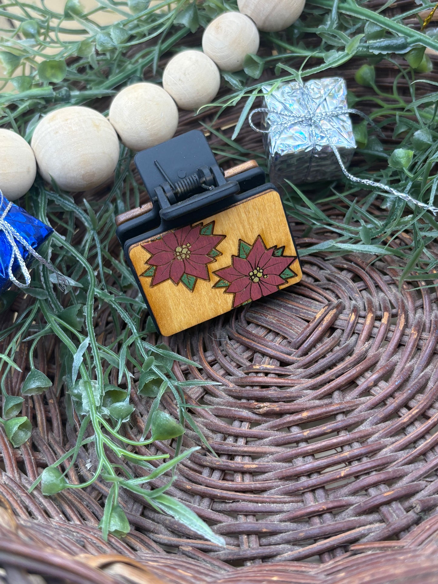 Poinsettia Hair/Claw Clip