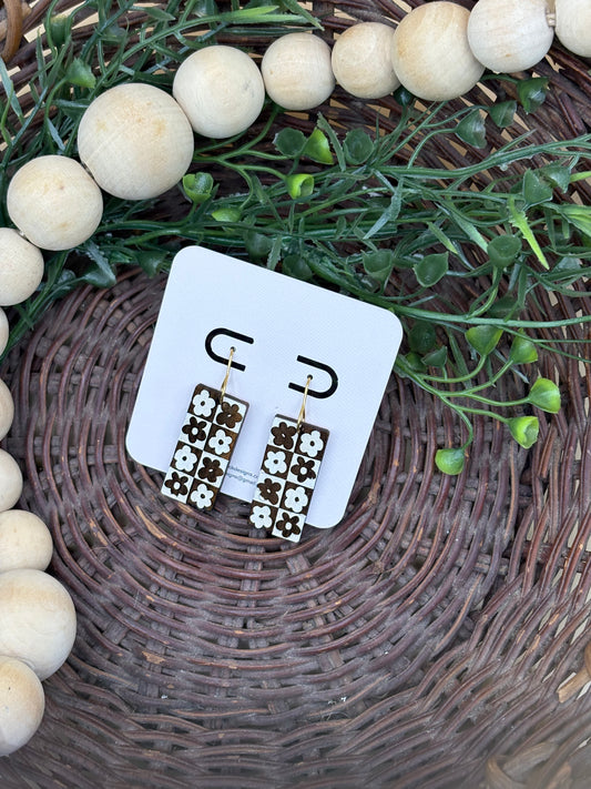 Checkered Daisy Bar Earrings