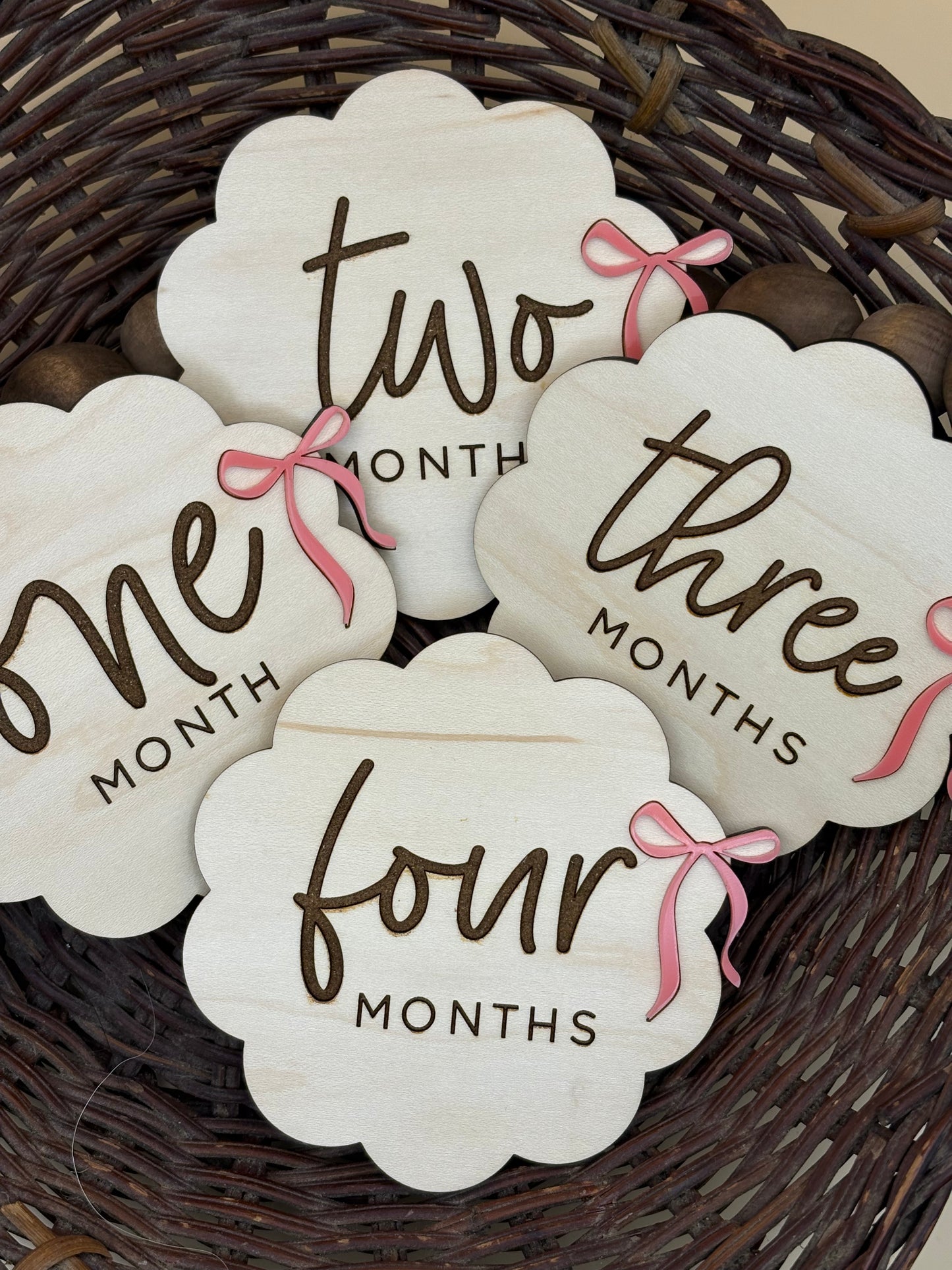 Scalloped Bow Baby Milestone Signs