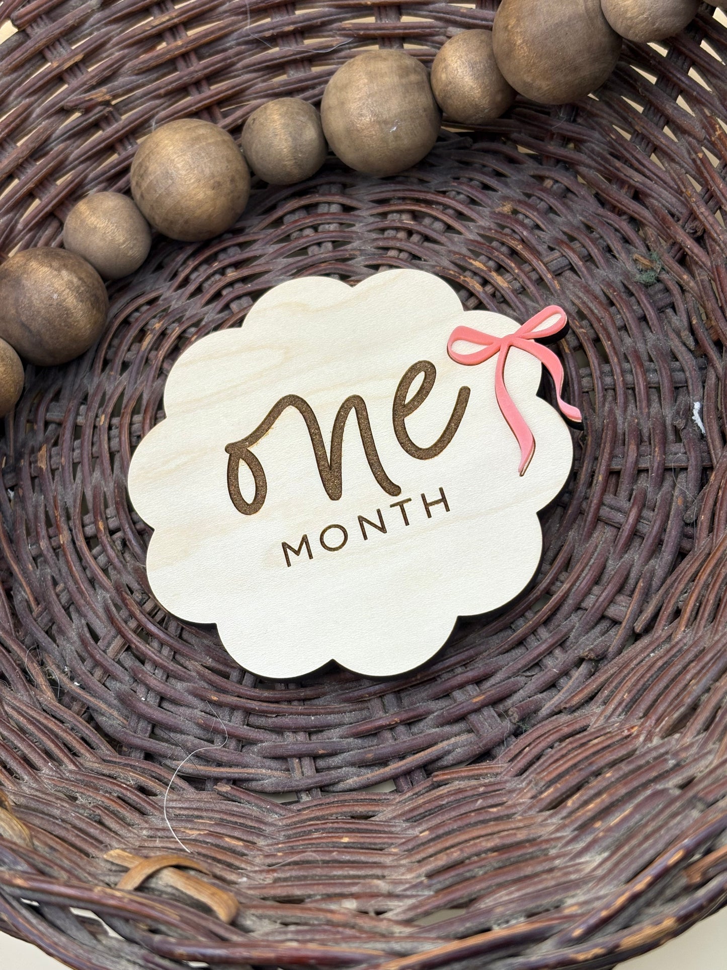 Scalloped Bow Baby Milestone Signs