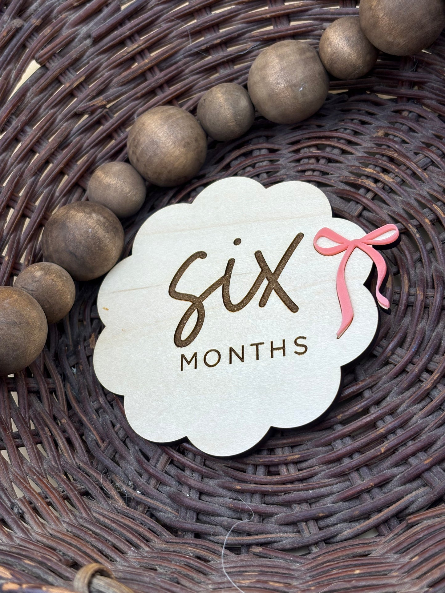 Scalloped Bow Baby Milestone Signs